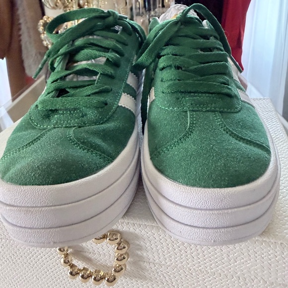 Adidas Women's Gazelle Green and Pink Sneakers - Picture 5 of 6